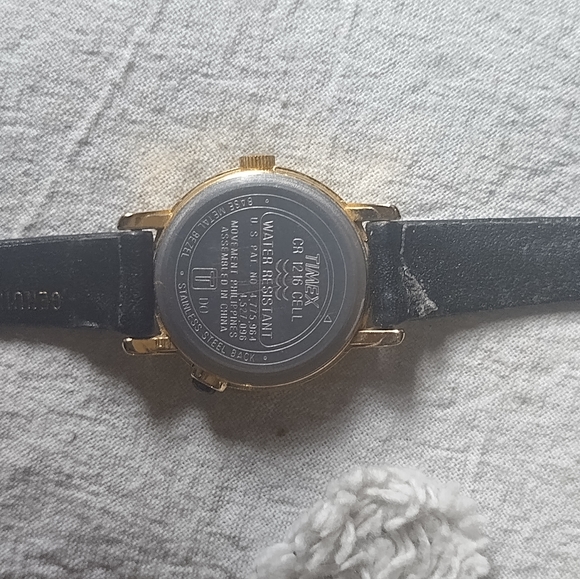 Women\'s small Timex watch